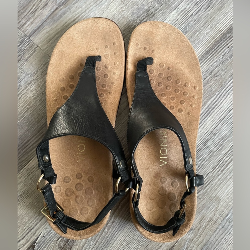 Vionic Kirra Black Leather Sandals - Picture 3 of 12